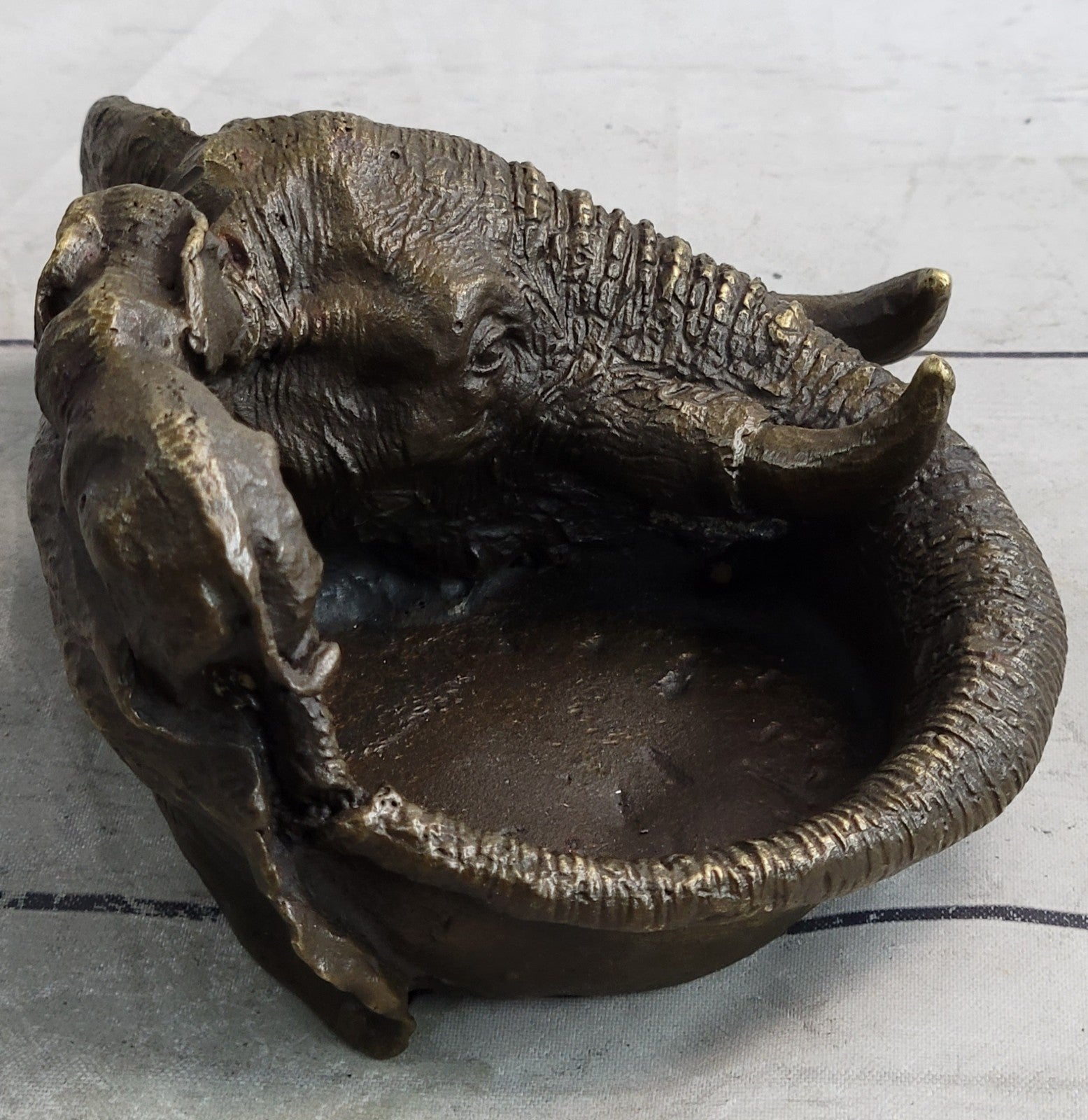 Art Deco Brass Bronze Copper  Ashtray With Elephant  Head Home Decor