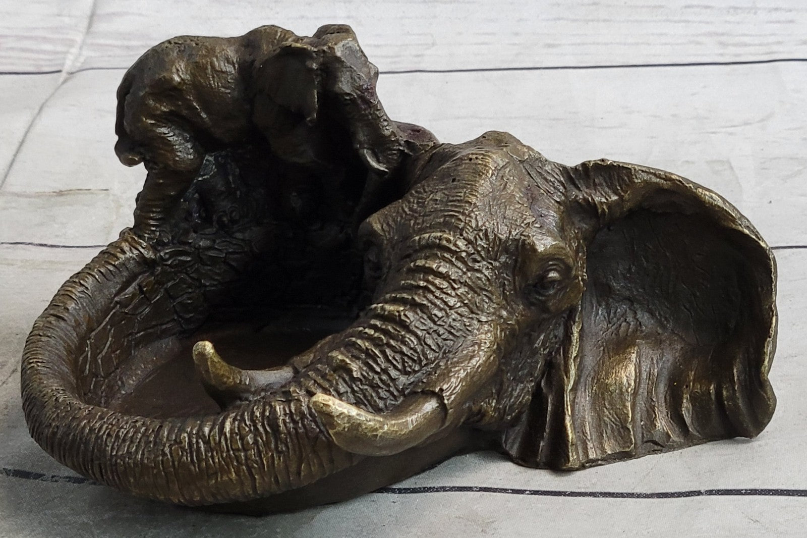 Art Deco Brass Bronze Copper  Ashtray With Elephant  Head Home Decor