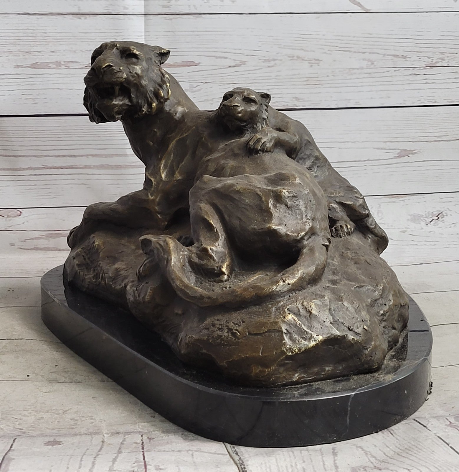 Exquisite Bronze Lion and Cub Sculpture - African Wildlife Figurine Art