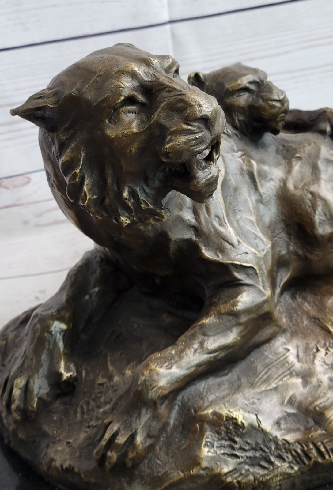 Exquisite Bronze Lion and Cub Sculpture - African Wildlife Figurine Art
