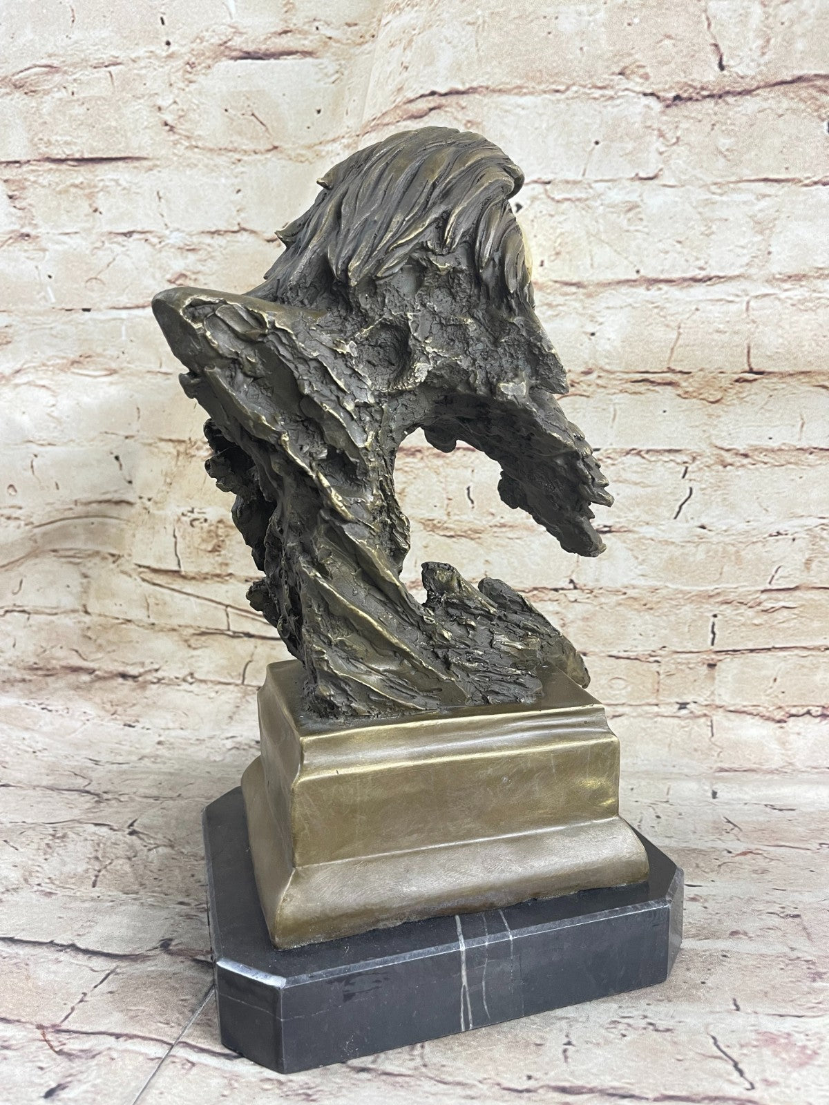 American Eagle with Feather Detailed Hot Cast Bronze Sculpture Classic Artwork