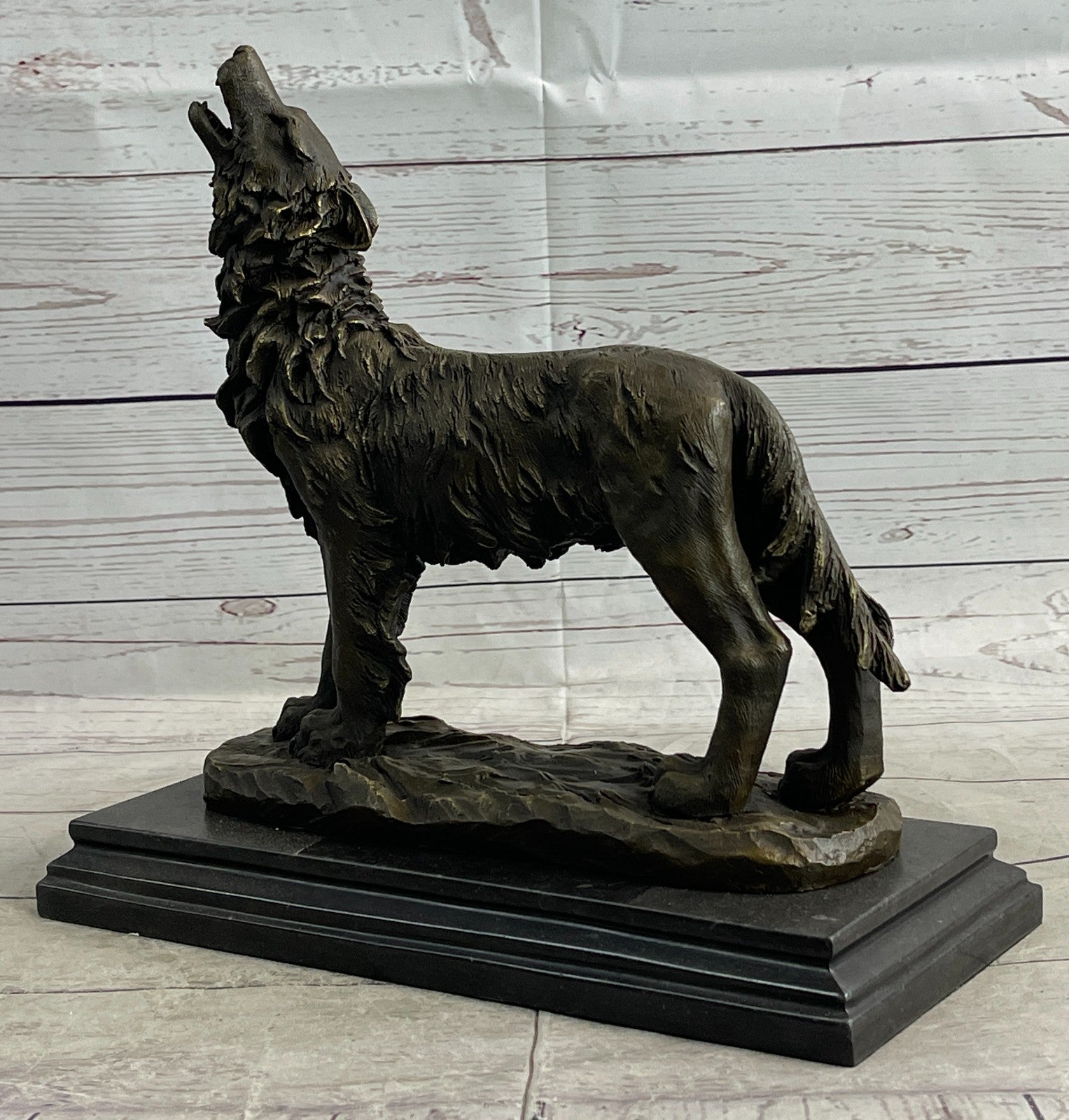 Hot Cast Bronze Wolf Howling Sculpture Signed Original by Milo Cabin Home Decoration