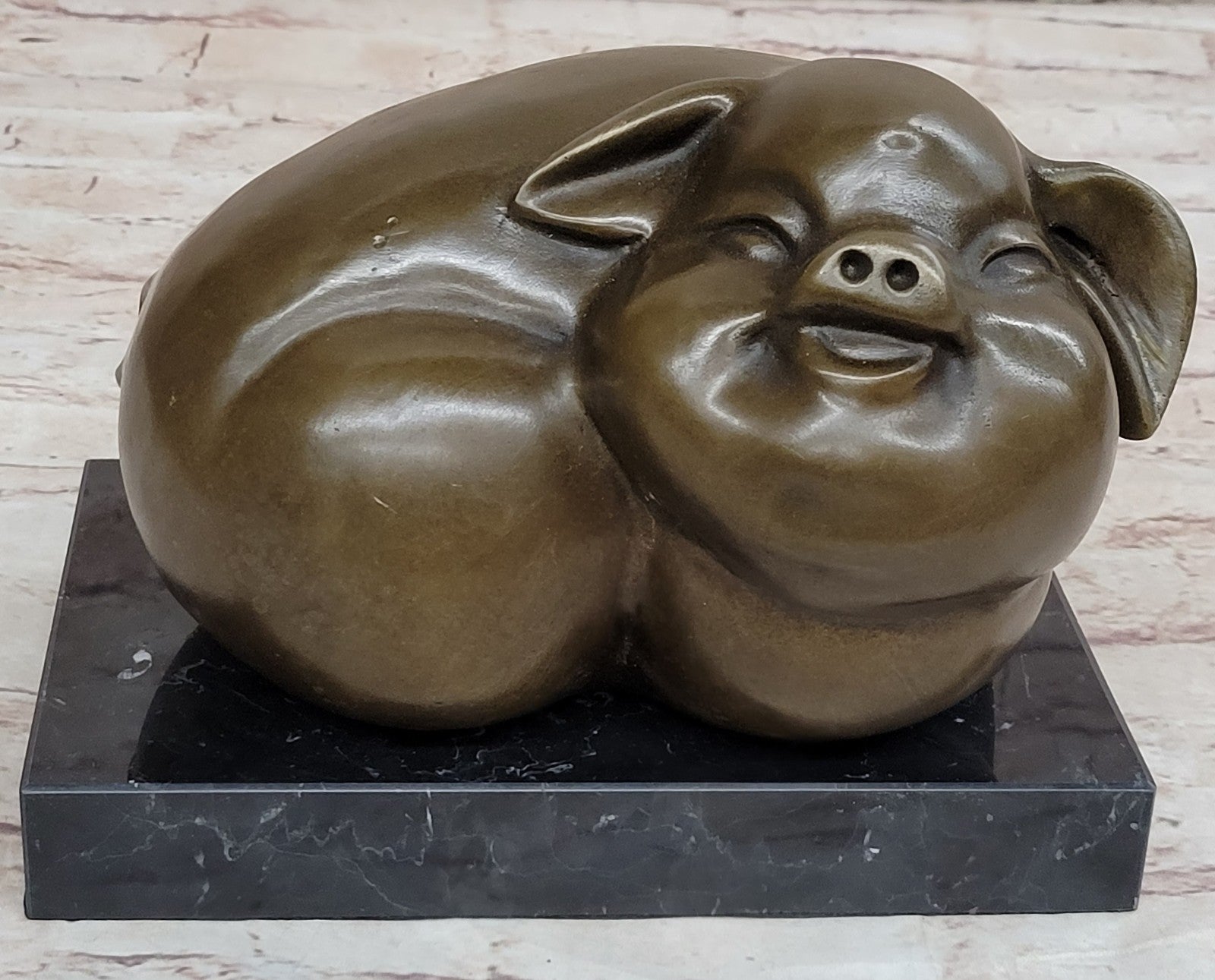 Collectible Bronze Pig Statue | Artistic Animal Sculpture | Unique Pig Figurine for Home Decor