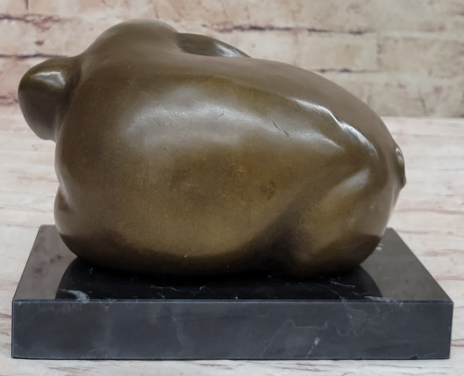 Collectible Bronze Pig Statue | Artistic Animal Sculpture | Unique Pig Figurine for Home Decor
