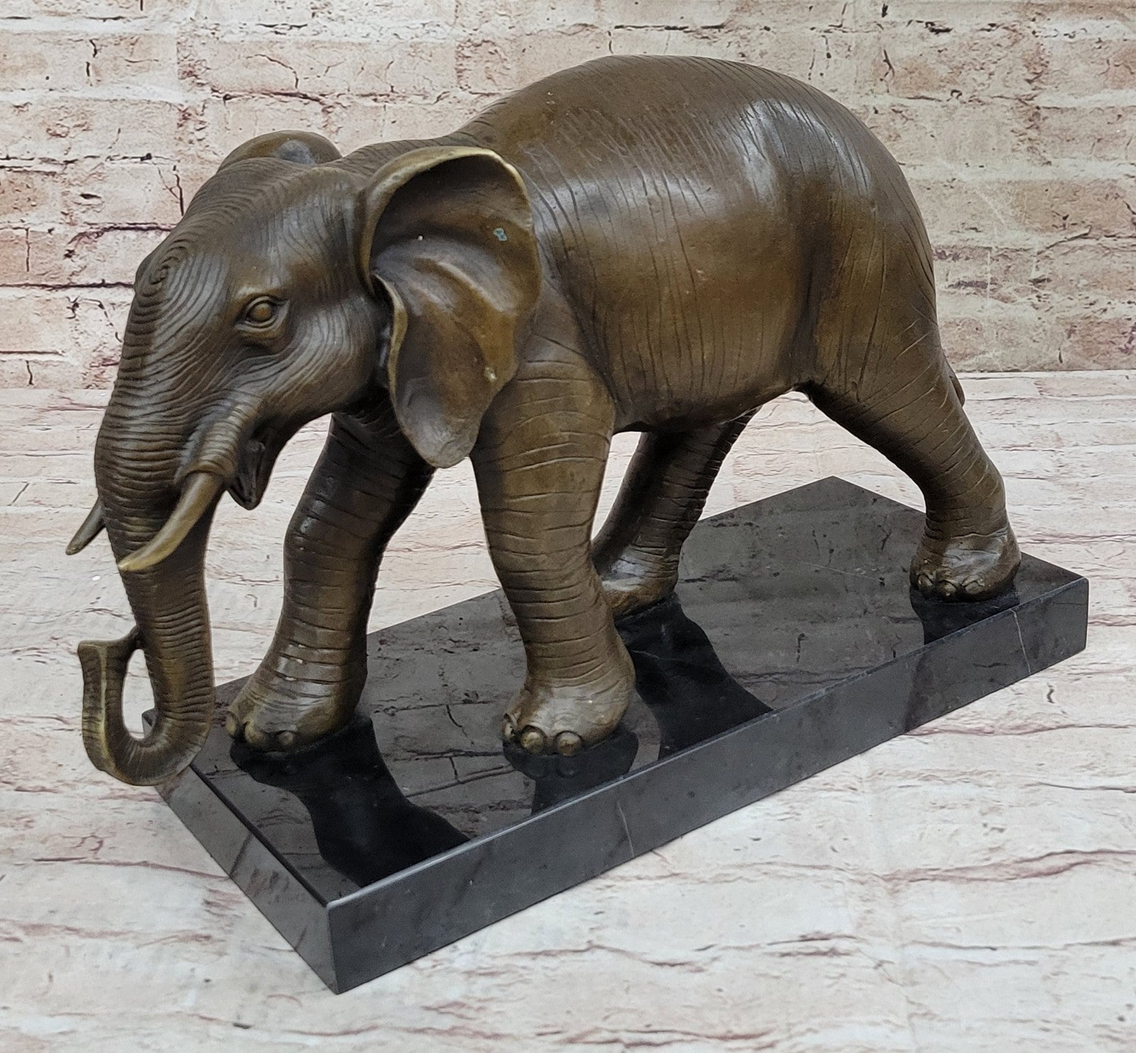 Elephant Figurine - Impressive Bronze Statue with Symbolic Significance Gift