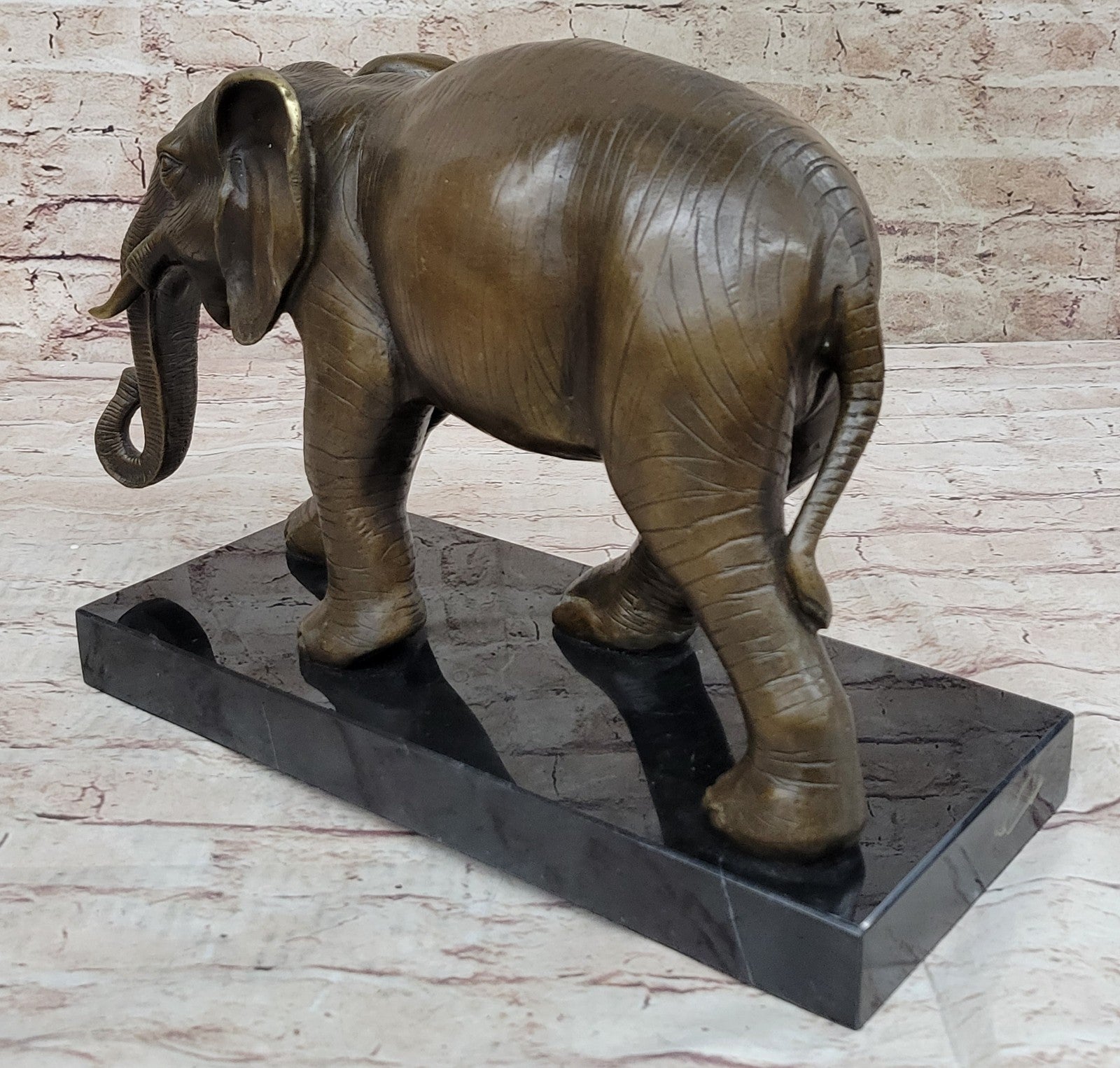 Elephant Figurine - Impressive Bronze Statue with Symbolic Significance Gift