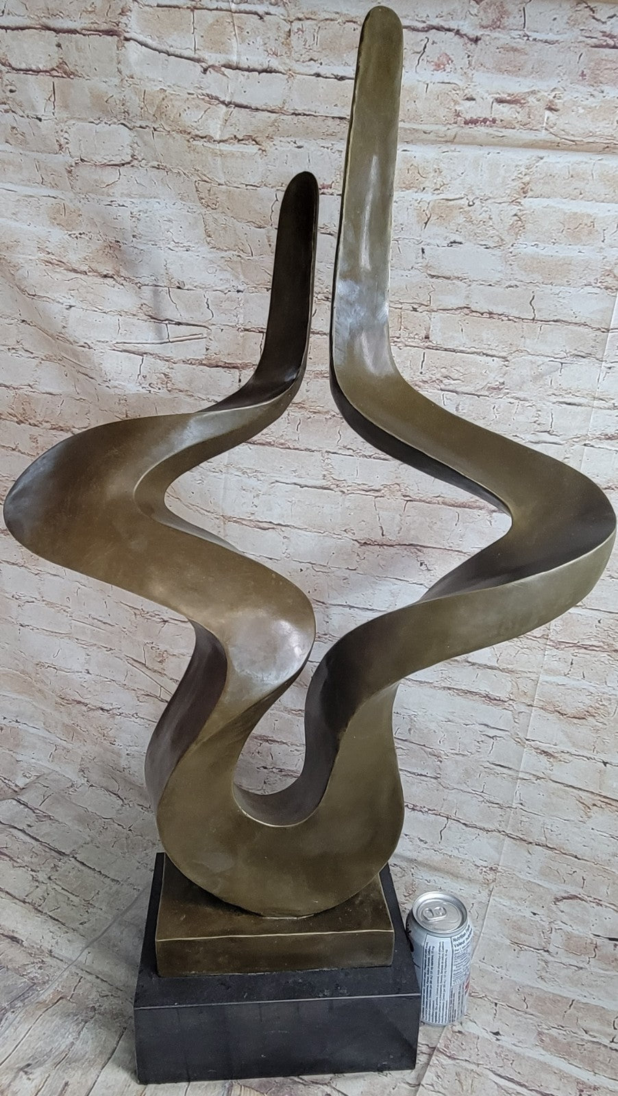 100% Solid Bronze Surrealistic Chic Design Home Office Decoration Figurine Figure
