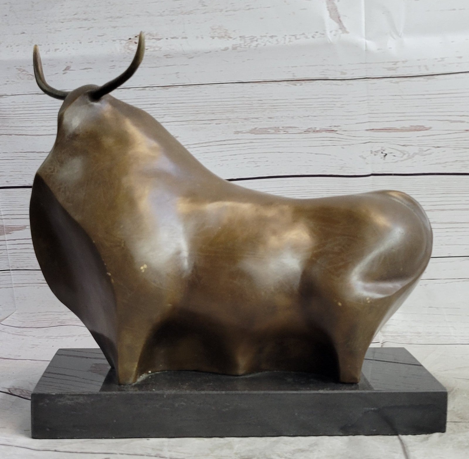 Bronze Sculpture Collectible Home Office Decoration Botero Bull Sale Figurine