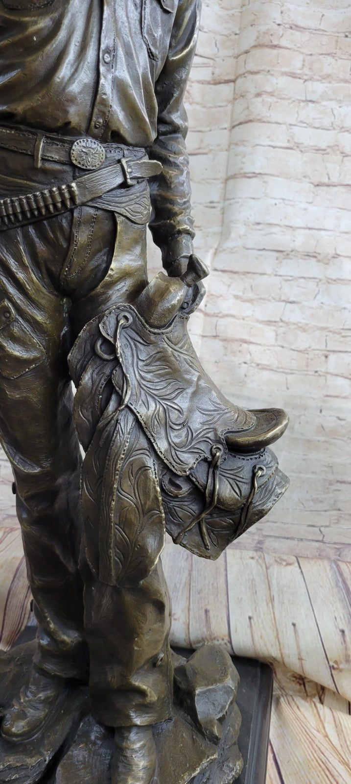 74 LBS Extra Large Cowboy Western Old West Hollywood Memorabilia Bronze