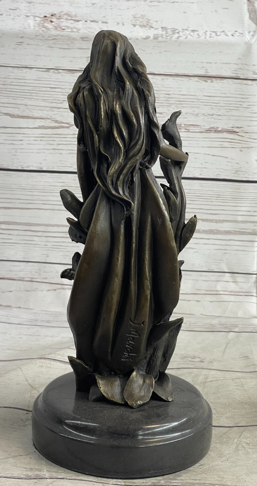 Beautiful Girl With Bunch of Flower On Bronze Sculpture Statue Figurine Deal