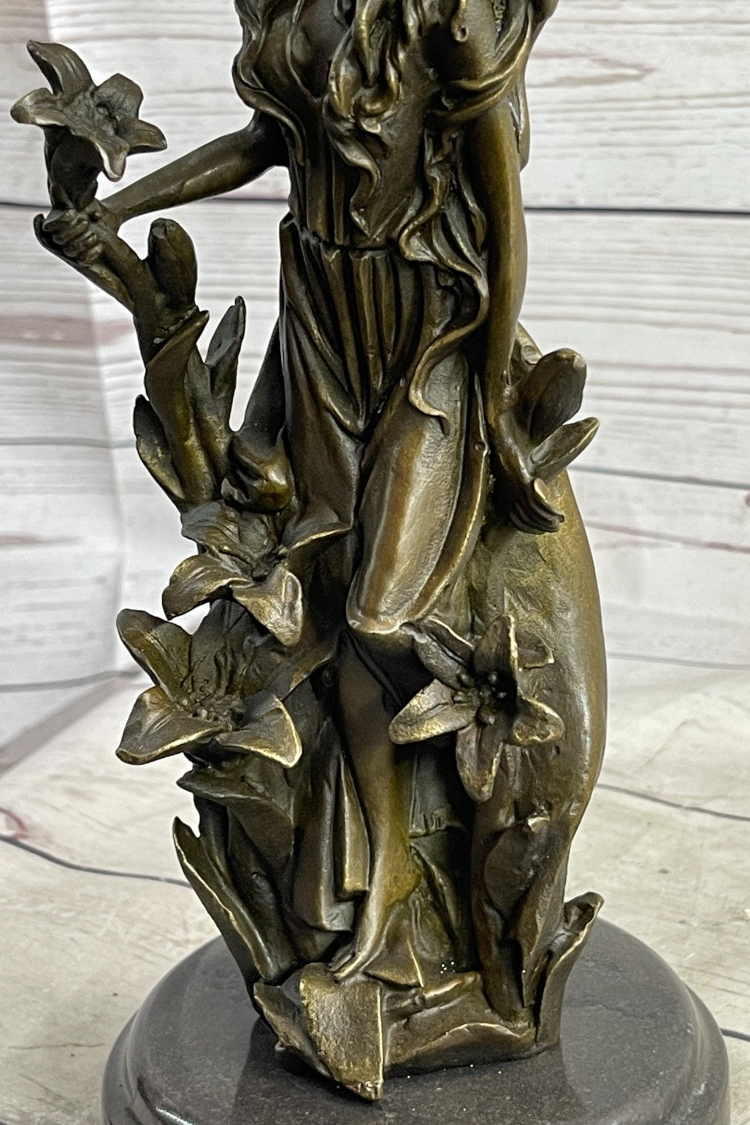 Beautiful Girl With Bunch of Flower On Bronze Sculpture Statue Figurine Deal