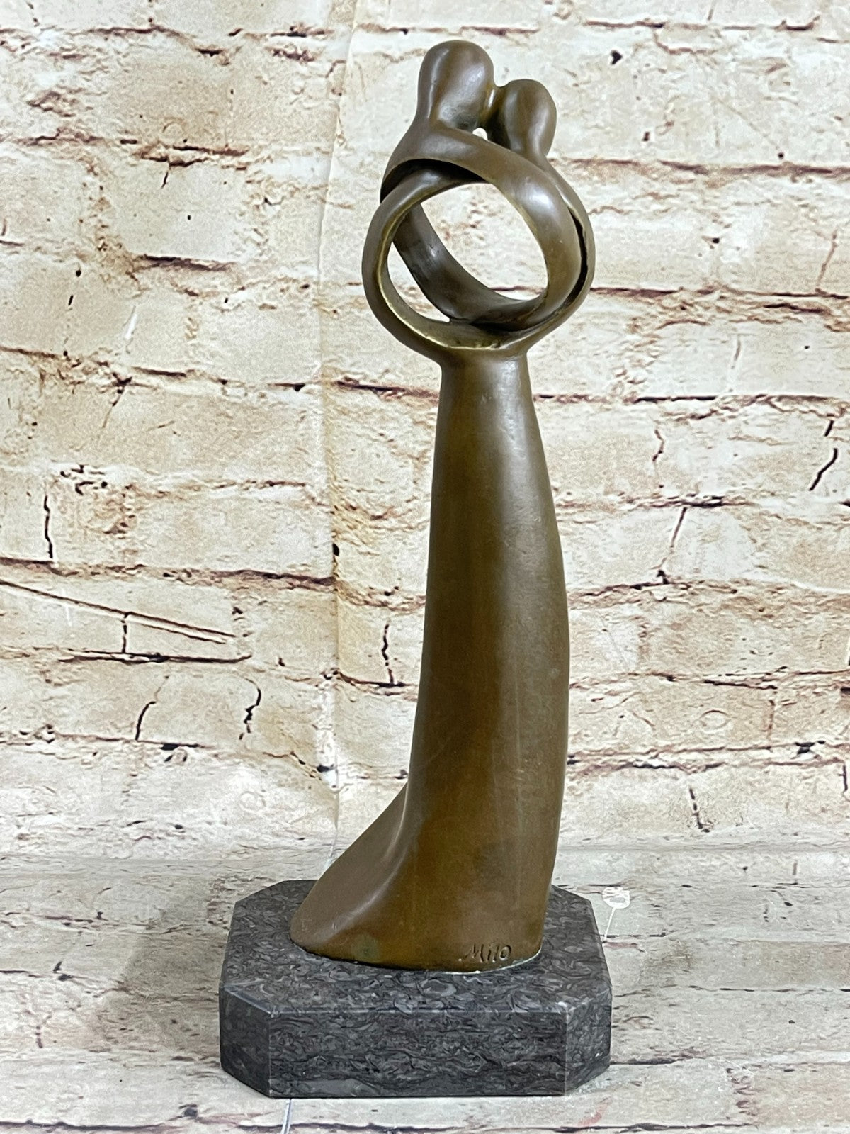 Abstract Modern Art Bronze Sculpture | Kissing Couple Figurine | Handcrafted by Milo