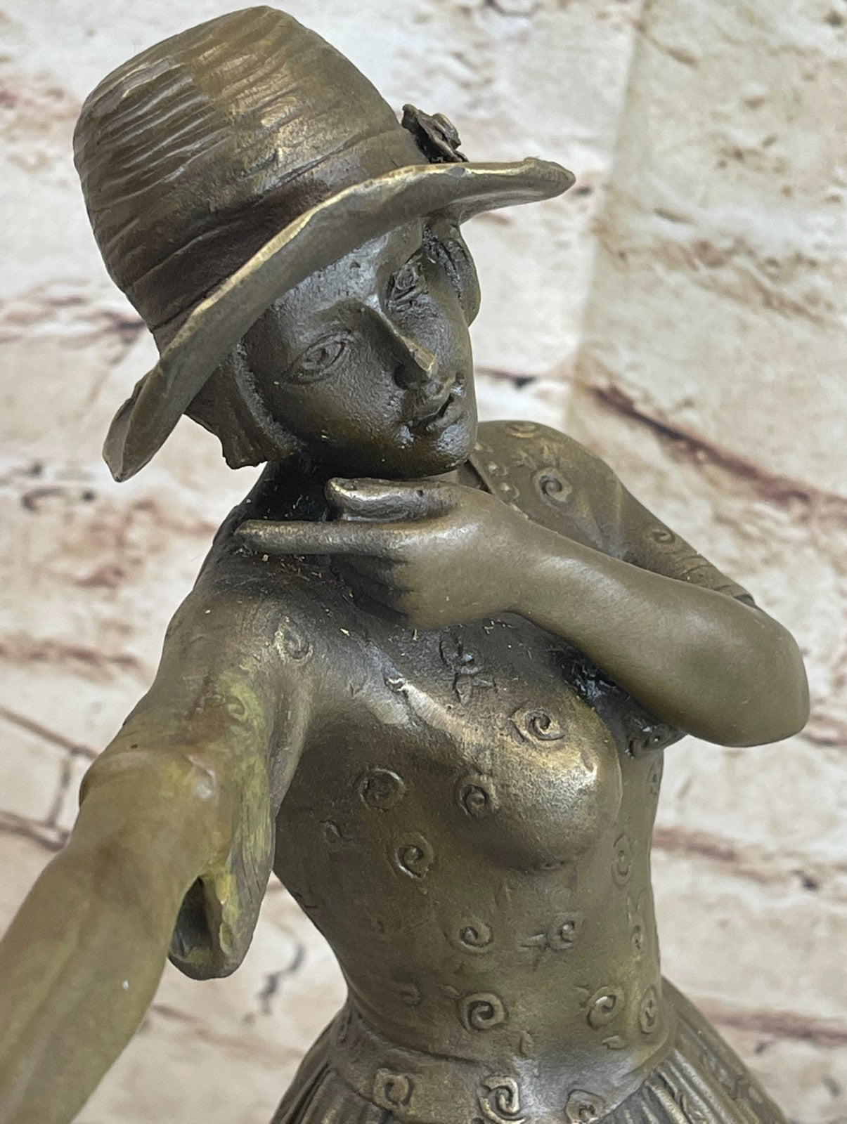 Nice Bronze Sculpture Lady with Bird Signed Original Gift Deco Hot Cast Figurine