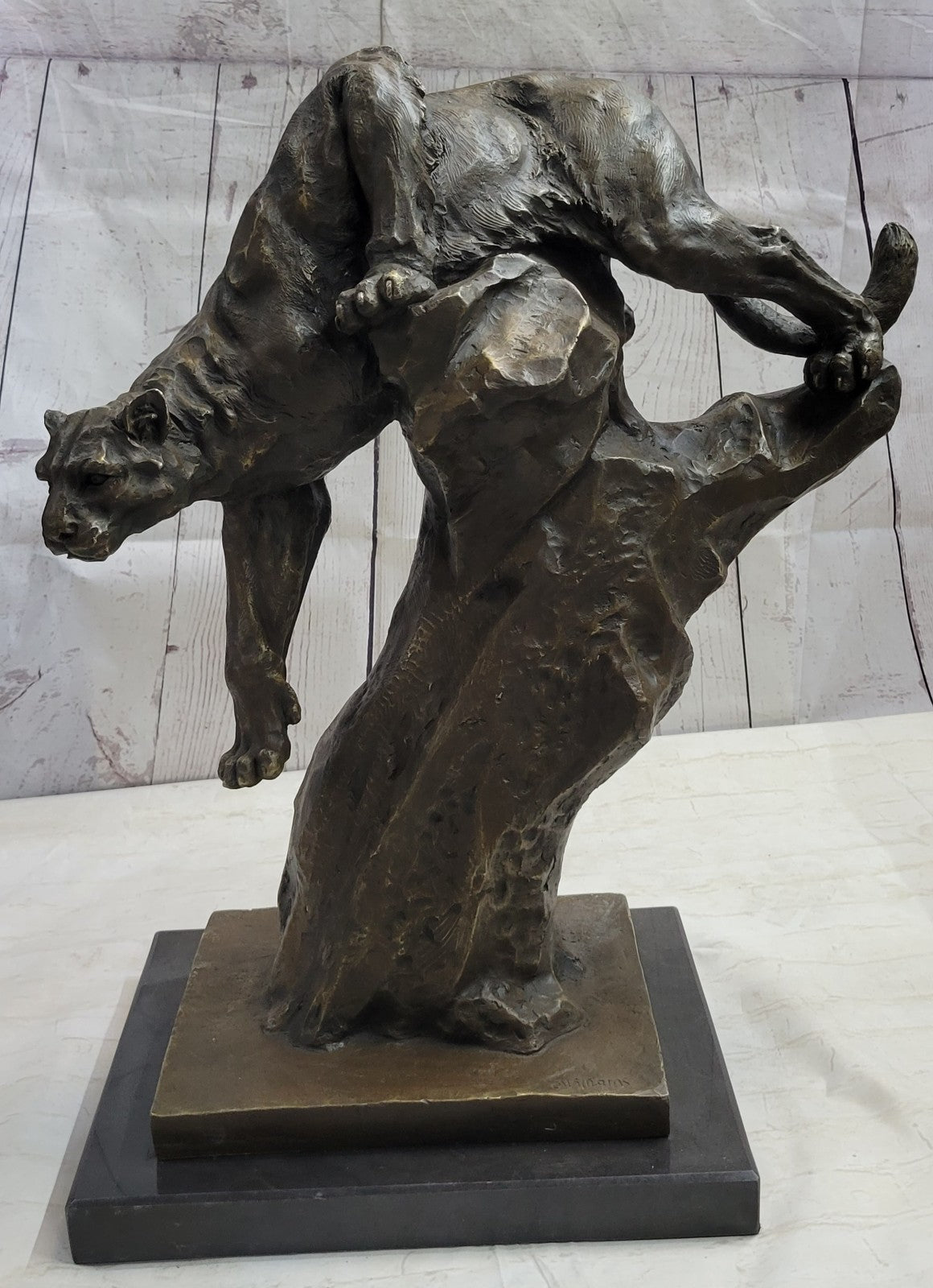 Hand Made Massive Cougar on a tree Stump Bronze Sculpture Home Cabin Decor