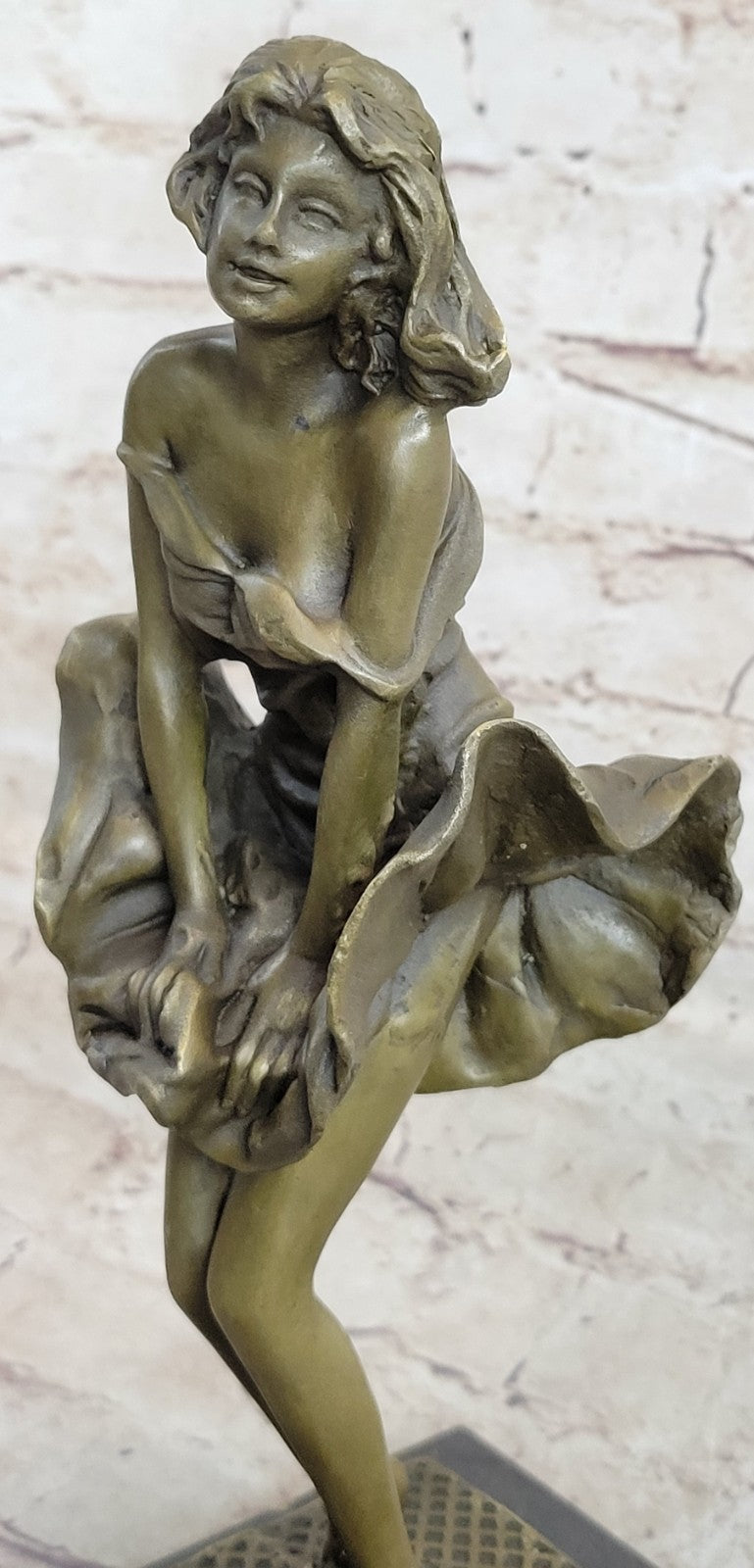 Collector Edition Famous Marylin Monroe Handcrafted by Lost Wax Method Bronze