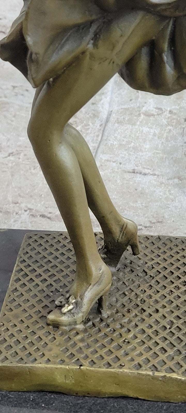 Collector Edition Famous Marylin Monroe Handcrafted by Lost Wax Method Bronze