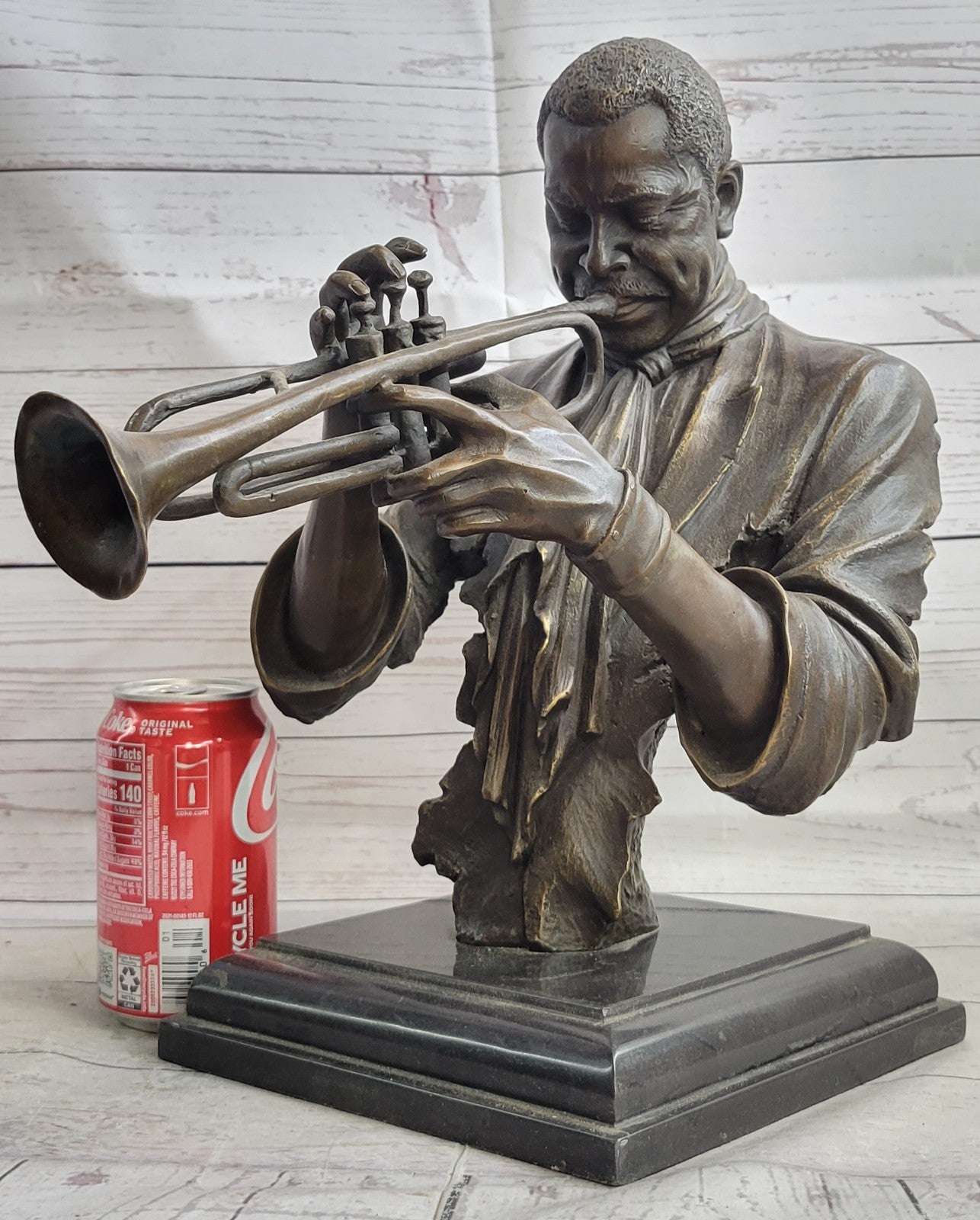 Art Deco/Nouvea Hot Cast Male Trumpet Player Collectible Bronze Jazz Sculpture