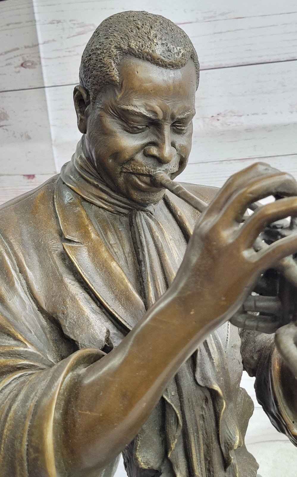 Art Deco/Nouvea Hot Cast Male Trumpet Player Collectible Bronze Jazz Sculpture