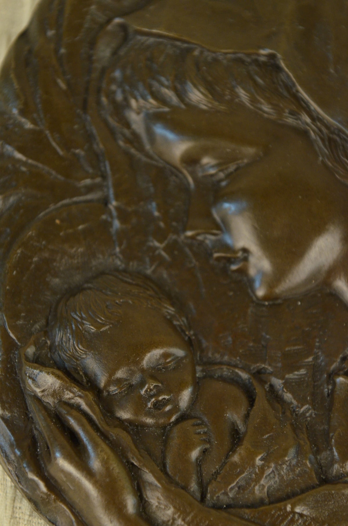 Bronze Statue Mother Virgin Mary Madonna and Jesus For Wall Hot Cast Sculpture