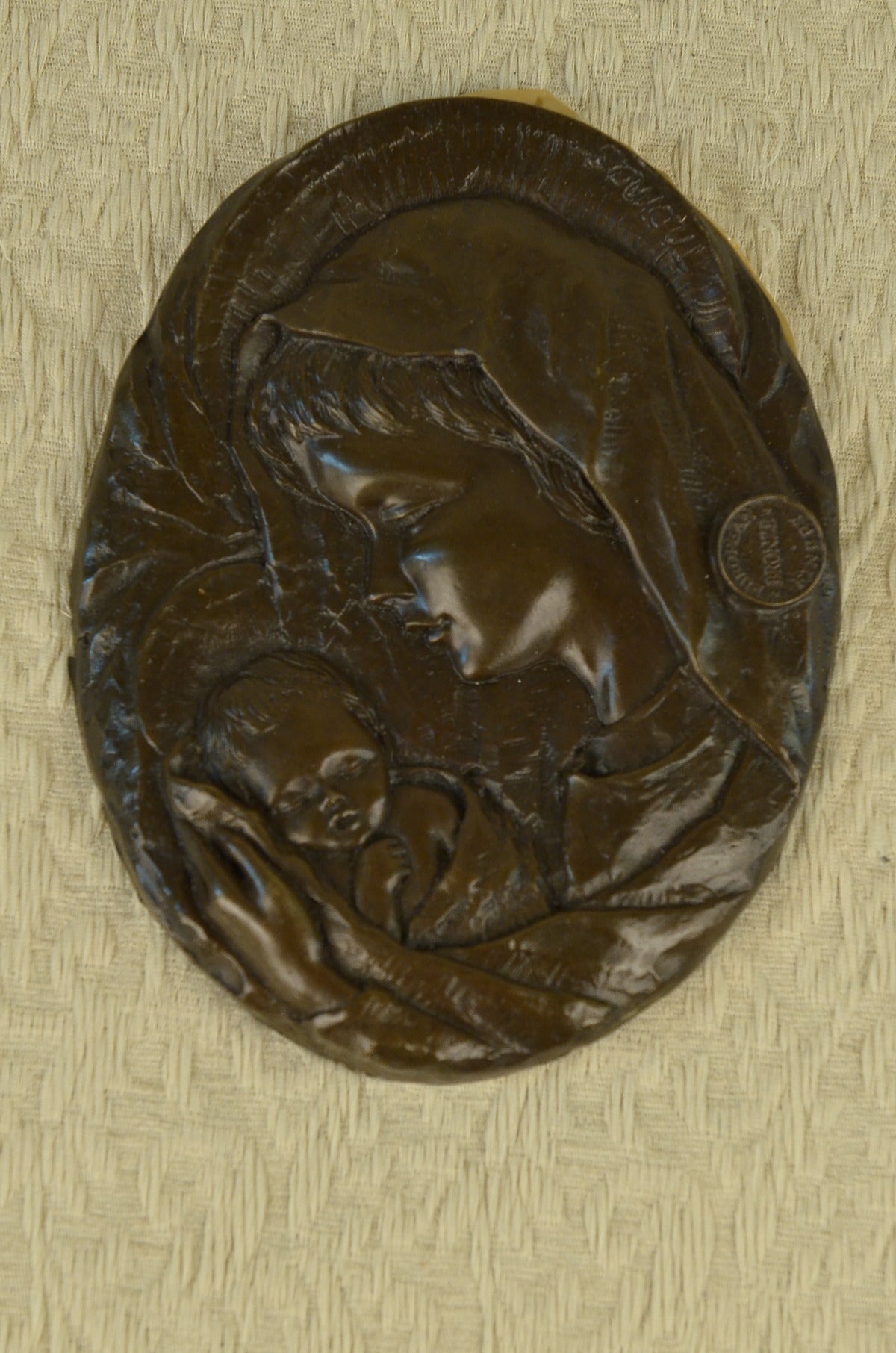 Bronze Statue Mother Virgin Mary Madonna and Jesus For Wall Hot Cast Sculpture