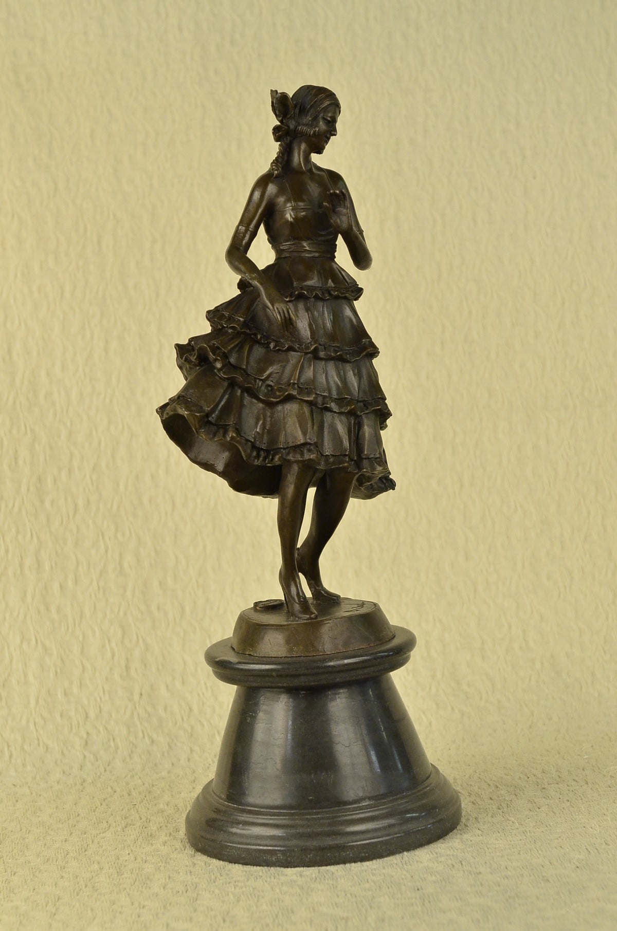 Nouveau Lady Dressed Well Classic Bruno Bronze Sculpture Statue Figurine Figure