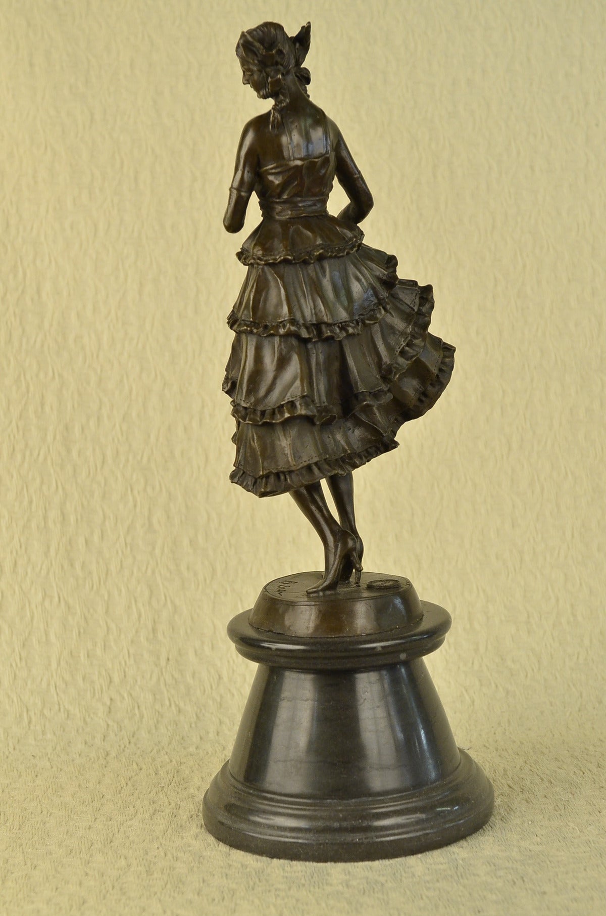 Nouveau Lady Dressed Well Classic Bruno Bronze Sculpture Statue Figurine Figure