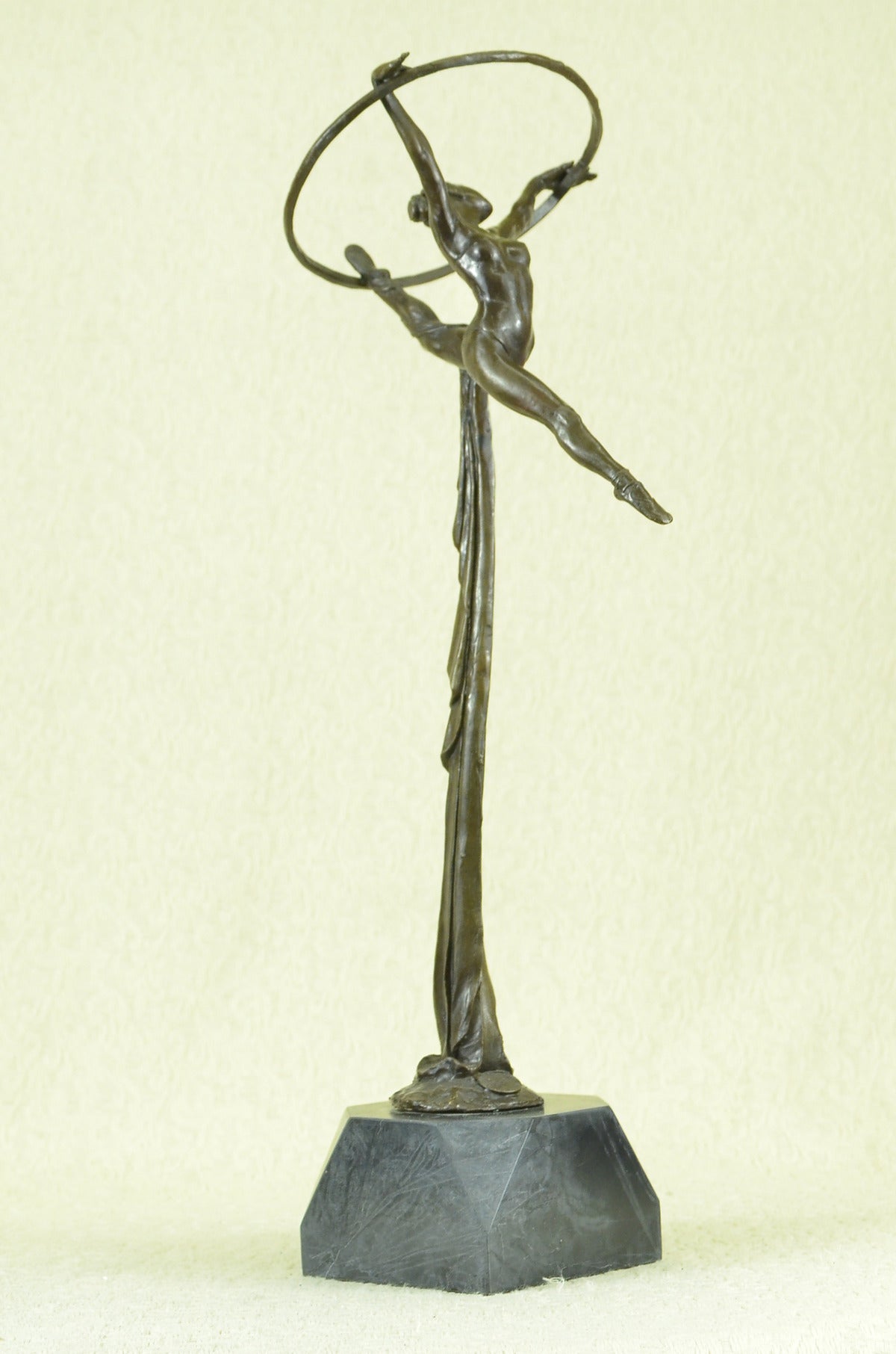 Handcrafted Collectible Sport Memorabilia Gymnast Bronze Sculpture Marble Statue