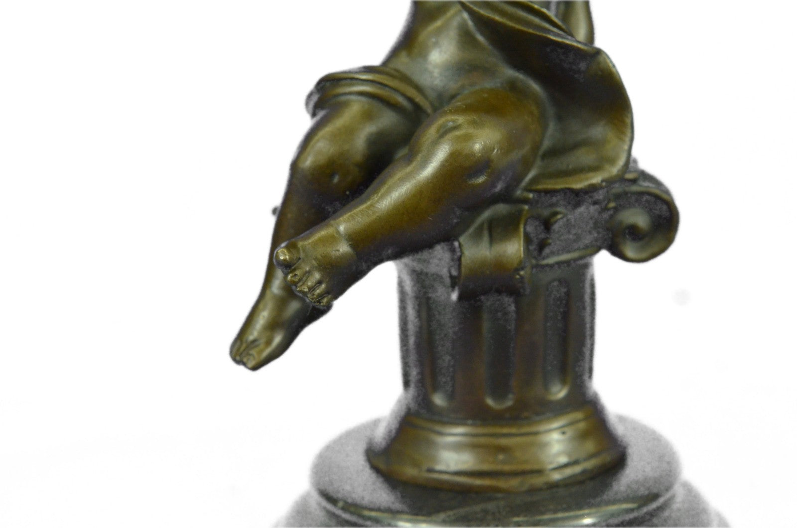 Valentine Day Special Nude Boy Angel Playing his Sweet  La Labia Bronze Sculptur